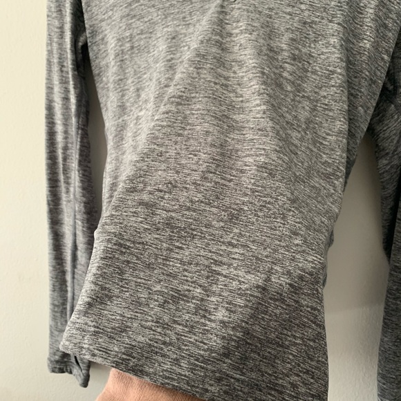 Nike women’s running long sleeve size small - Picture 3 of 4